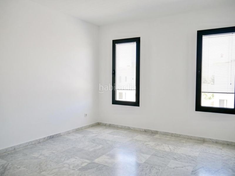 Foto 721fb9a2-9598-4ddb-84c1-d0d9d95a64c5. Casa amb aparcament piscina a cerros de Montequinto Montequinto