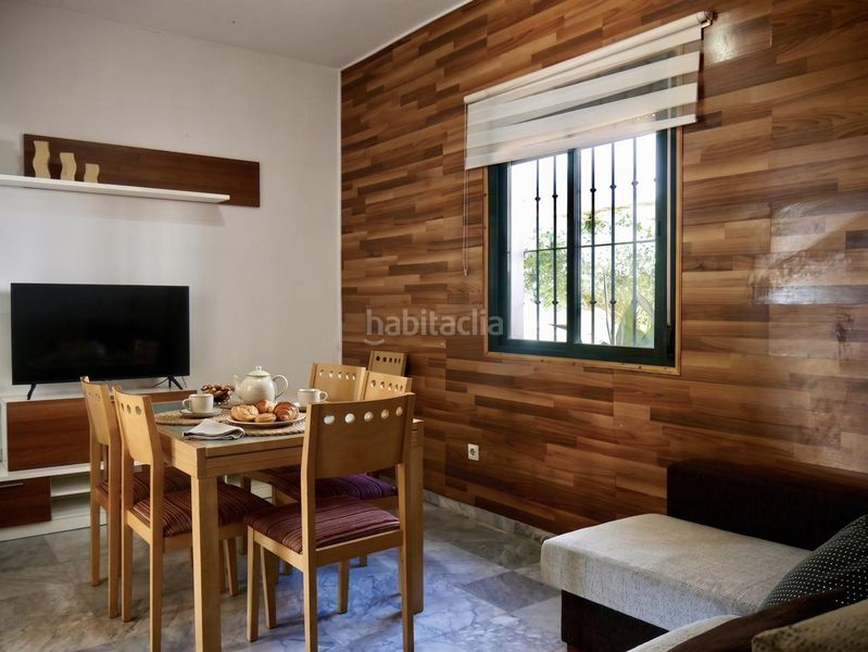 Foto 815fbf73-41fe-4652-bee2-d55dd2cf72a2. Casa amb aparcament piscina a cerros de Montequinto Montequinto