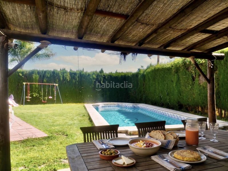 Foto 9217f3ae-5285-4981-8116-7e788ac6c541. Casa amb aparcament piscina a cerros de Montequinto Montequinto