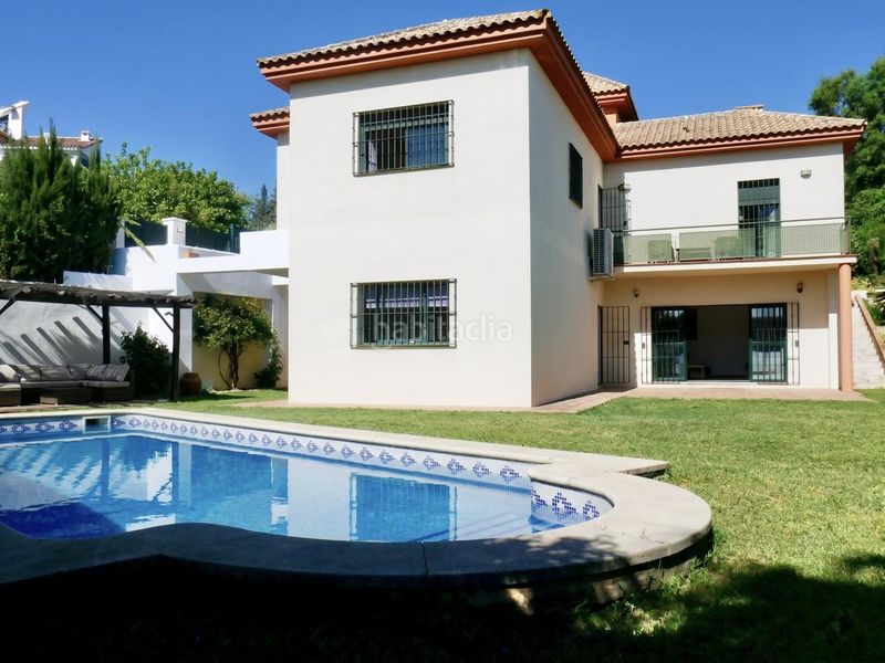 Foto d454ccb1-989a-4f36-ae4c-53a6fdfd51f9. Casa amb aparcament piscina a cerros de Montequinto Montequinto