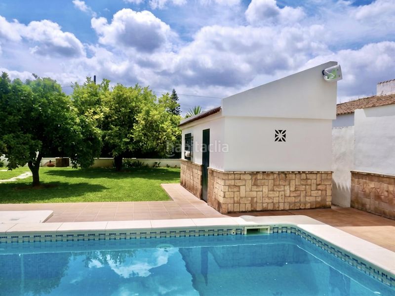 Foto cfb284e1-5e95-4624-8fa2-6943c3851a36. Casa amb aparcament piscina a Loreto Espartinas