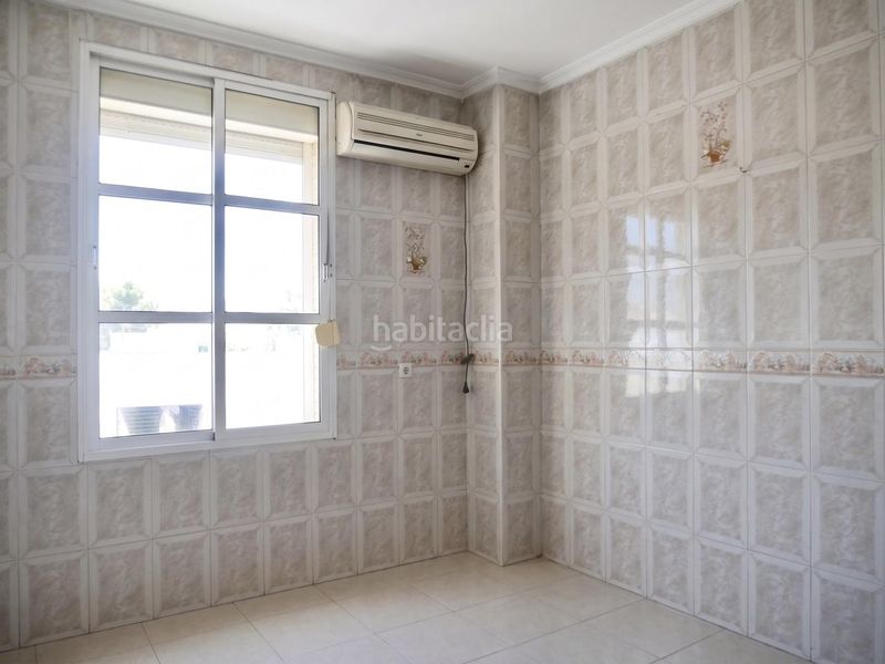 Foto fadeaae5-2f01-4b13-921d-4a56c9d6b3df. Pis a Triana Oeste Sevilla