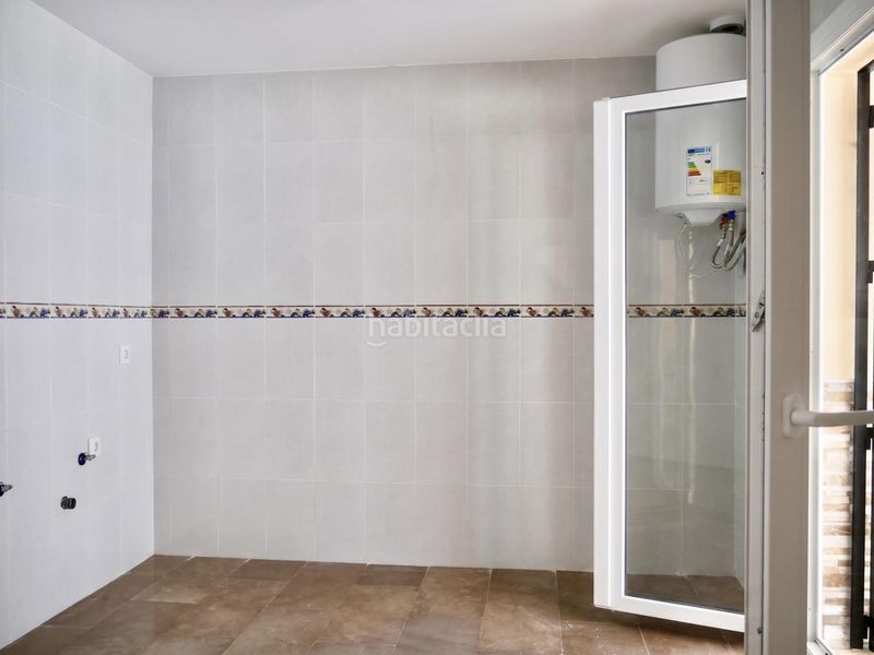 Foto f59c54c7-3f33-476a-8d7e-321b5fb583ea. Casa aparellada amb aparcament piscina a Ronquillo (El)