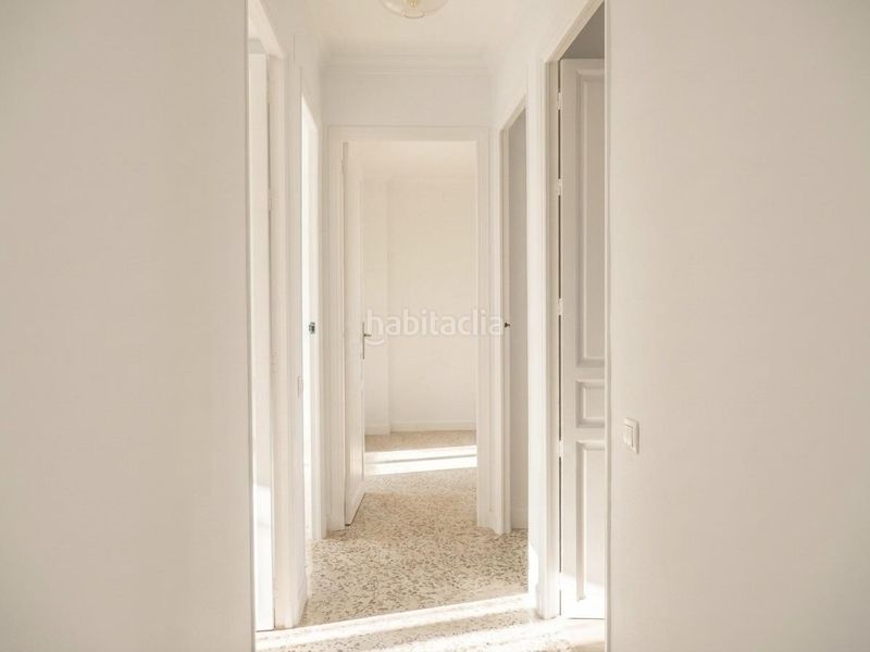 Foto c293bbfd-d3b3-44c9-a805-d4f2ef0f408d. Casa adossada a Umbrete