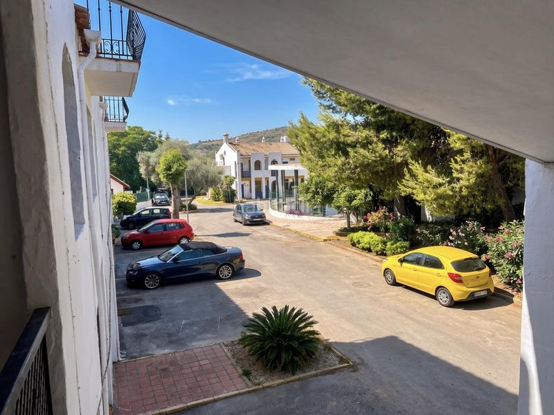 Foto 966bd4df-e6f2-4988-b0bd-32b6b9b44ed1. Apartament amb piscina a Valencina de la Concepción