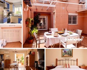 Casa adossada a Coria del Río. Chalet adosado en residencial privado