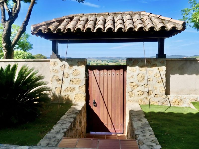 Foto 82cfb792-2f63-48f7-a15c-d72ef03a0d9c. Casa con parcheggio piscina in Olivar de Quintos Montequinto