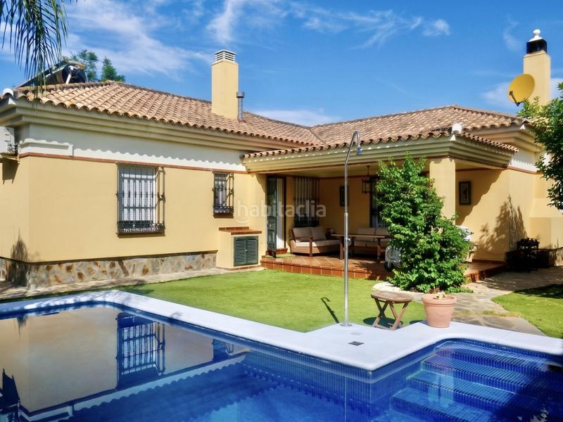 Foto bae97f77-bc4e-45a3-98c2-ce60926b162e. Casa con parcheggio piscina in Olivar de Quintos Montequinto