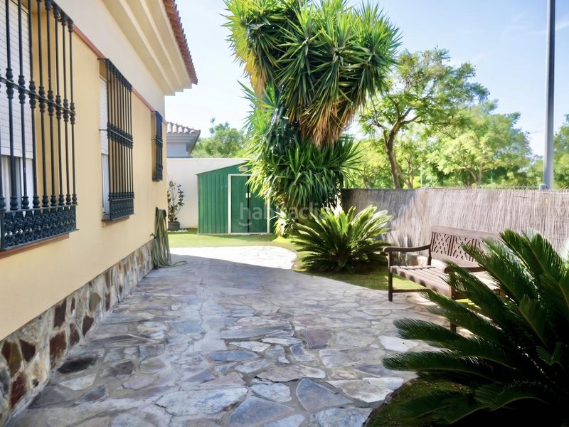 Foto c963fb62-e674-48f7-98e7-ef41ccaaae99. Casa con parcheggio piscina in Olivar de Quintos Montequinto