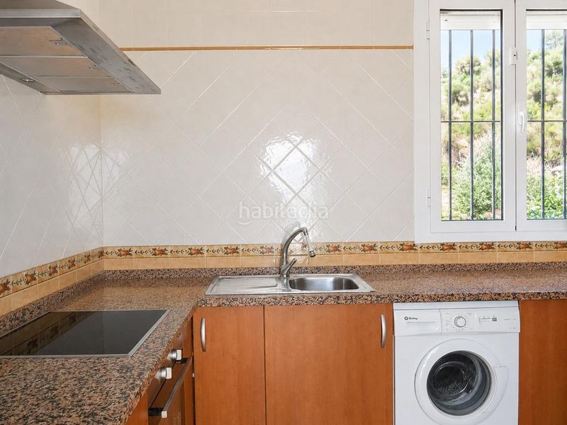 Foto 0a858219-dd8e-4e16-b00f-0d0eb9e0cd19. Casa amb aparcament piscina a Hinojos