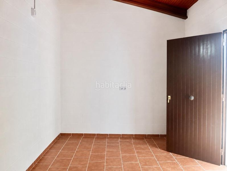 Foto 3b380a9c-f035-4ac7-a05a-5226ddf28dd1. Casa amb aparcament piscina a Hinojos