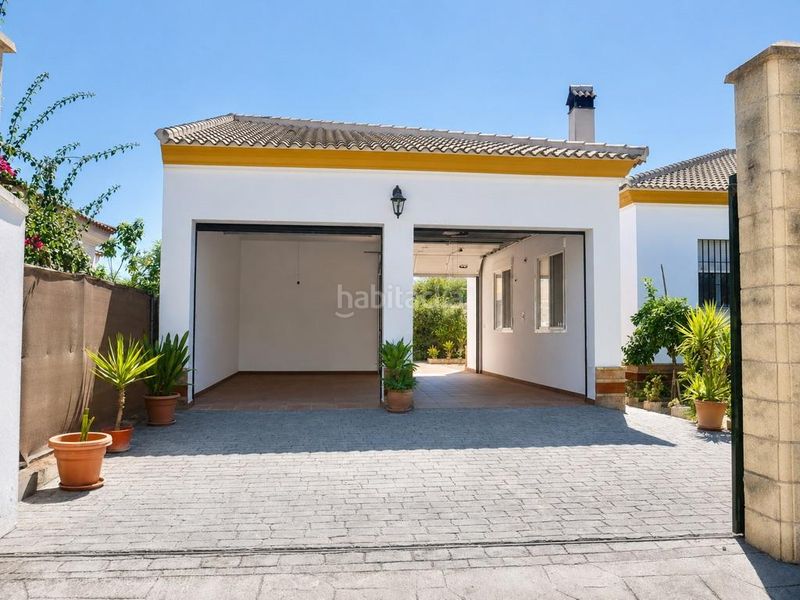 Foto 429a5fb8-5b58-4b14-a7ca-bad3664f1681. Casa amb aparcament piscina a Hinojos