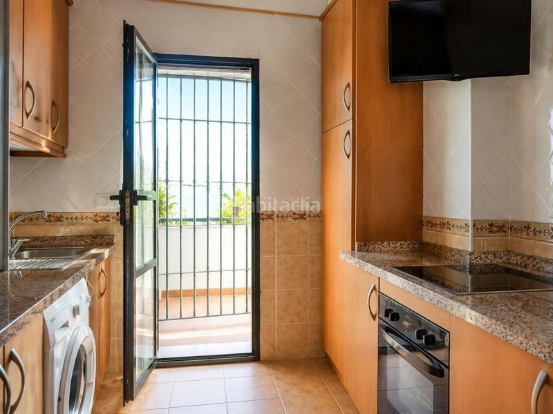 Foto 9115c544-e996-4d6e-b38f-13fcd3e3562e. Casa amb aparcament piscina a Hinojos