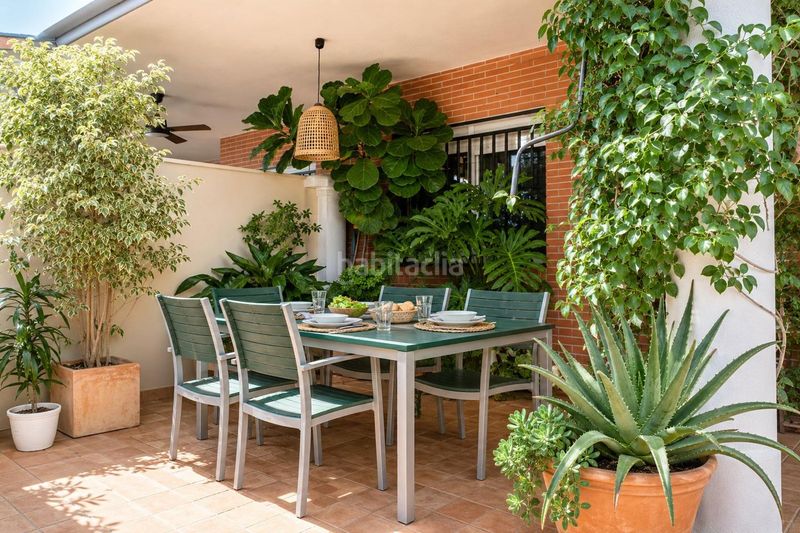 Foto 9456c0b6-4e20-4c43-801d-dd7a43982526. Casa aparellada amb calefacció aparcament piscina a Bormujos