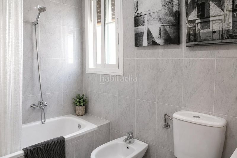 Foto e5f4ac85-4536-447c-960e-19b838dbeb91. Casa aparellada amb calefacció aparcament piscina a Bormujos