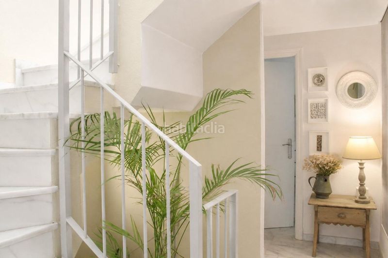 Foto ead420d8-477a-4b22-8e75-a555e36571cd. Casa aparellada amb calefacció aparcament piscina a Bormujos