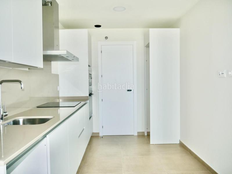 Foto 0ab80eba-448c-4e49-bc60-0db4cf0e1f26. Affitto appartamento con parcheggio piscina in Entrenúcleos Dos Hermanas