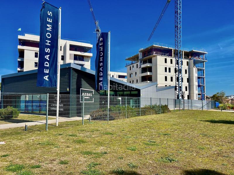 Foto f6ae2cab-fb6c-442b-932d-1d8f87ad1ab1. Affitto appartamento con parcheggio piscina in Entrenúcleos Dos Hermanas