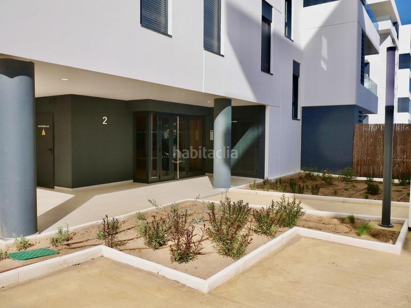 Foto 13330f3a-6360-4ce0-a9d1-cec965cb61d0. Location appartement avec parking piscine dans Entrenúcleos Dos Hermanas