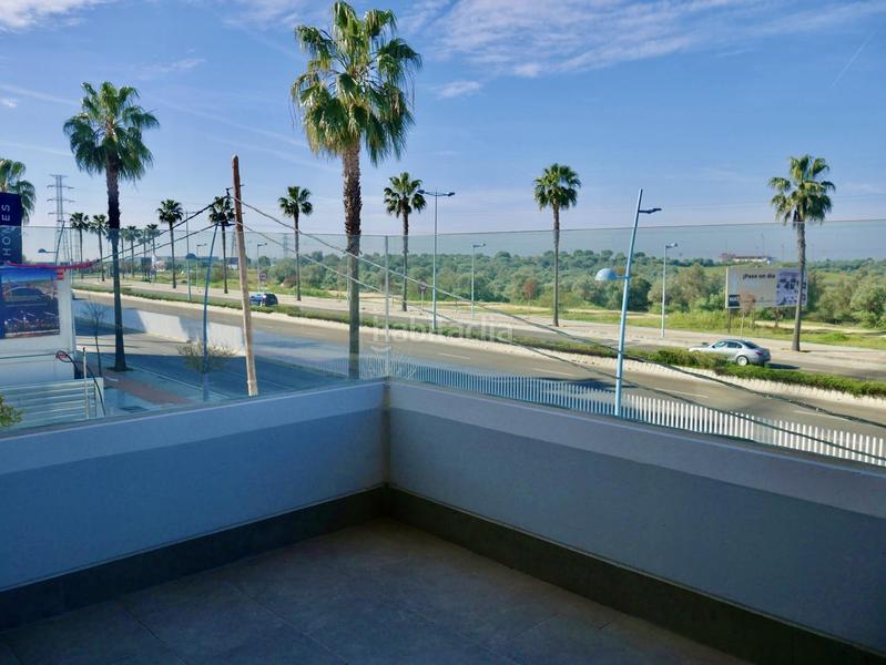 Foto 4e62417c-d34a-40ec-b15c-53c463b06b66. Location appartement avec parking piscine dans Entrenúcleos Dos Hermanas