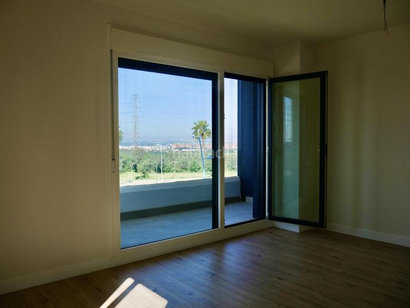 Foto d679f9c6-d9f3-4b06-9647-1f64e9b274b3. Location appartement avec parking piscine dans Entrenúcleos Dos Hermanas