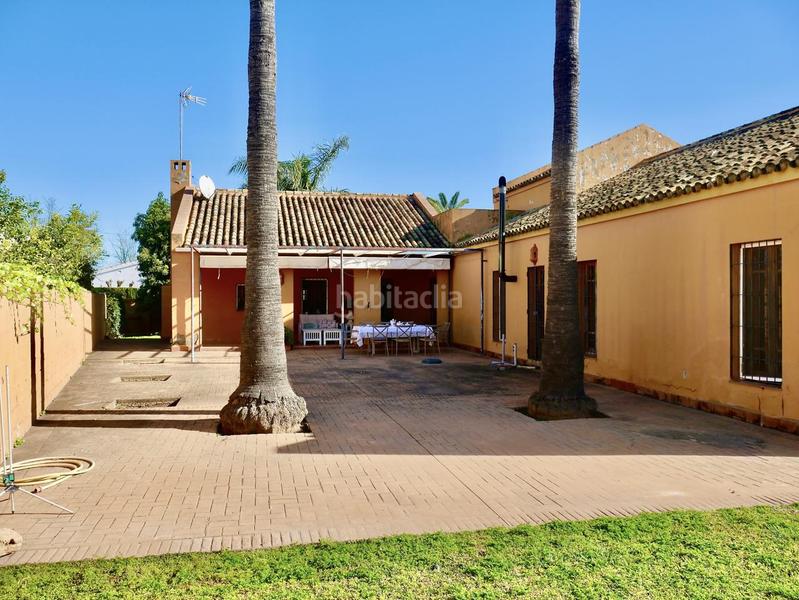 Foto a5725331-63a3-4e69-8225-80ed96a6bff0. Casa amb aparcament piscina a Loreto Espartinas