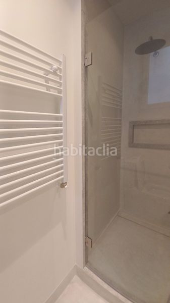 Foto 71c0ca96-3887-43c9-9a0d-26e3f0e0e63a. Lloguer pis amb xemeneia calefacció a Justicia-Chueca Madrid