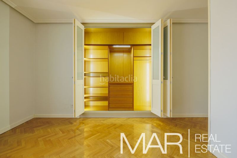 Foto 33b514fa-4ccd-4bf1-8dcb-7e69db00e6f2. Pis amb calefacció aparcament piscina a Acacias Madrid