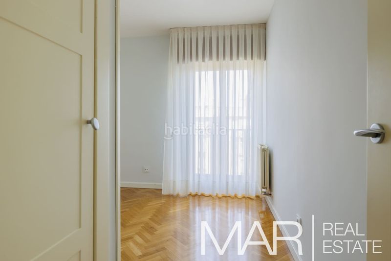 Foto 71df7262-d5bd-420a-8aa2-978a889e3ee3. Pis amb calefacció aparcament piscina a Acacias Madrid