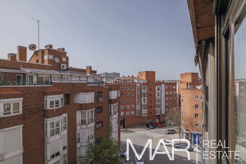 Foto 836c448c-ffb7-40ad-a88e-f41a68eefa76. Pis amb calefacció aparcament piscina a Acacias Madrid