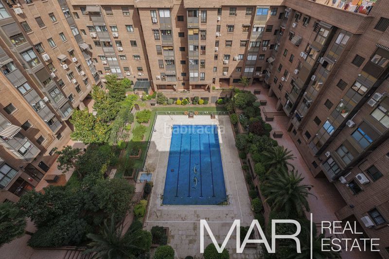 Foto 842327a6-203a-43fd-bc1c-dfb5d8bec2ae. Pis amb calefacció aparcament piscina a Acacias Madrid