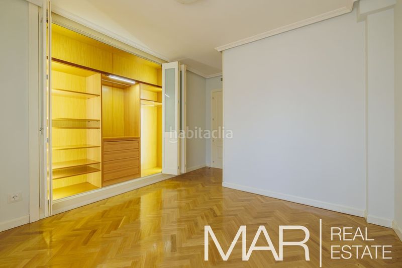 Foto 86659130-ba78-48d3-b3ad-2485e627f04d. Pis amb calefacció aparcament piscina a Acacias Madrid