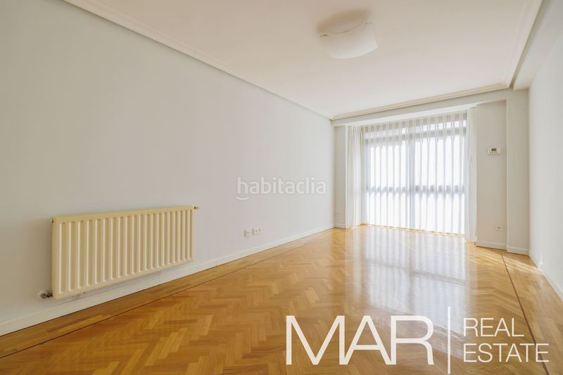 Foto 953e6bab-81d8-4022-be04-6c928efe8798. Pis amb calefacció aparcament piscina a Acacias Madrid