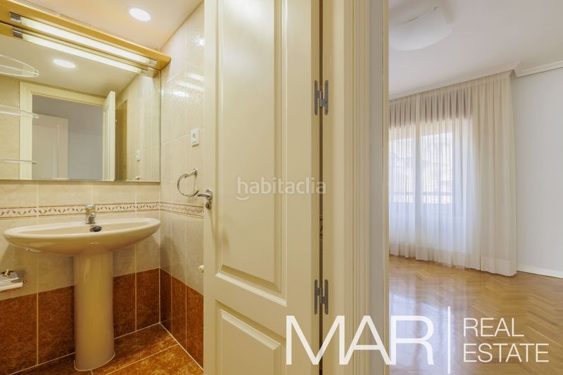 Foto a5da2ffa-96a9-4f20-8bed-f3d58b1f8422. Pis amb calefacció aparcament piscina a Acacias Madrid