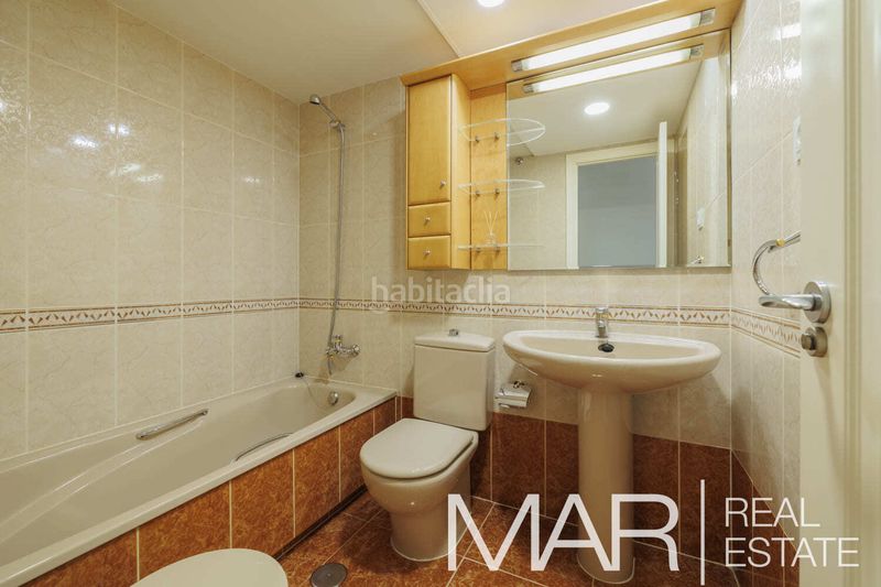 Foto f2ff92ff-0d98-493e-b4e7-3d193909da6d. Pis amb calefacció aparcament piscina a Acacias Madrid