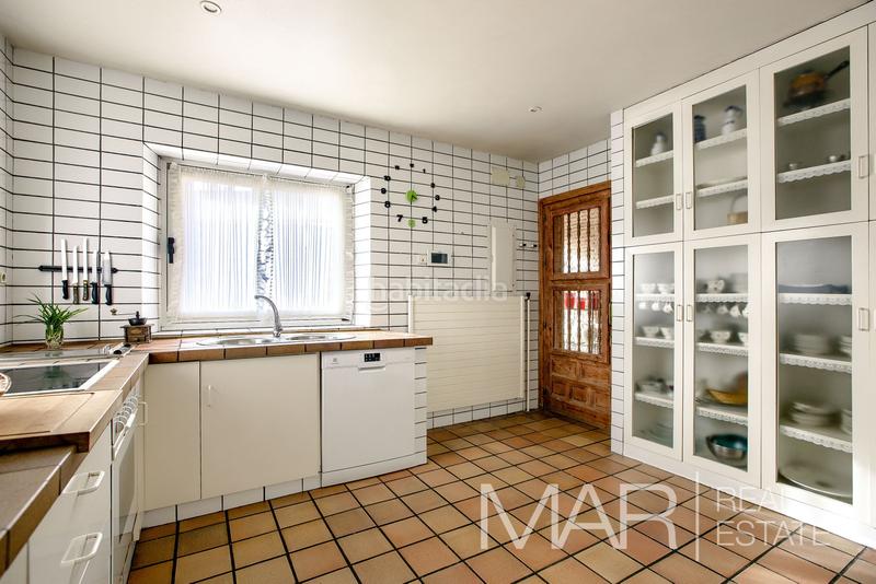 Foto 0757e0c1-6eaa-4c03-8fe3-625c0a0a4191. Xalet amb xemeneia aparcament piscina a Los Cigarrales-La Bastida Toledo