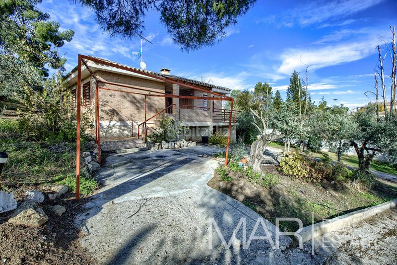 Foto 356ee3b9-36c7-4ddc-be33-0521cf560810. Xalet amb xemeneia aparcament piscina a Los Cigarrales-La Bastida Toledo