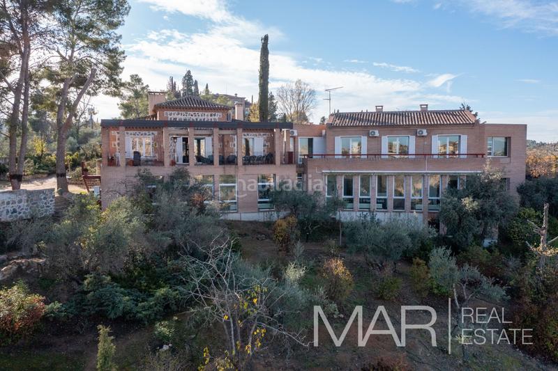 Foto 6b9ae9ad-d4c0-4df6-943b-3ed92d0dc8e8. Xalet amb xemeneia aparcament piscina a Los Cigarrales-La Bastida Toledo
