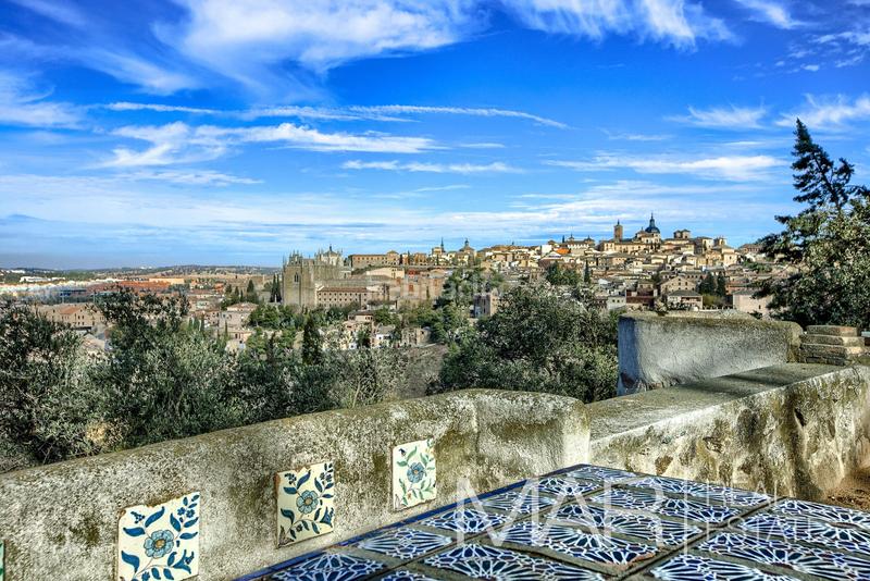 Foto 6da5baca-3291-40a0-b729-feea4a48645e. Xalet amb xemeneia aparcament piscina a Los Cigarrales-La Bastida Toledo