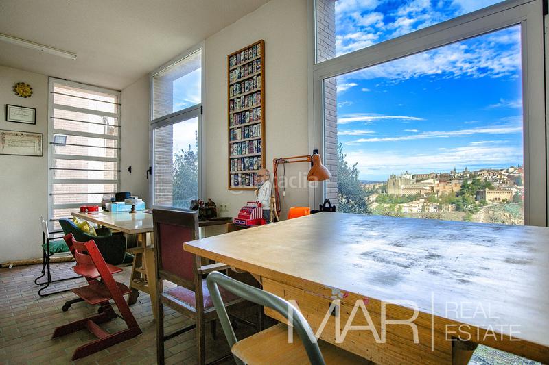 Foto 7232e4c4-96a3-4d97-9f04-753006fe3192. Xalet amb xemeneia aparcament piscina a Los Cigarrales-La Bastida Toledo