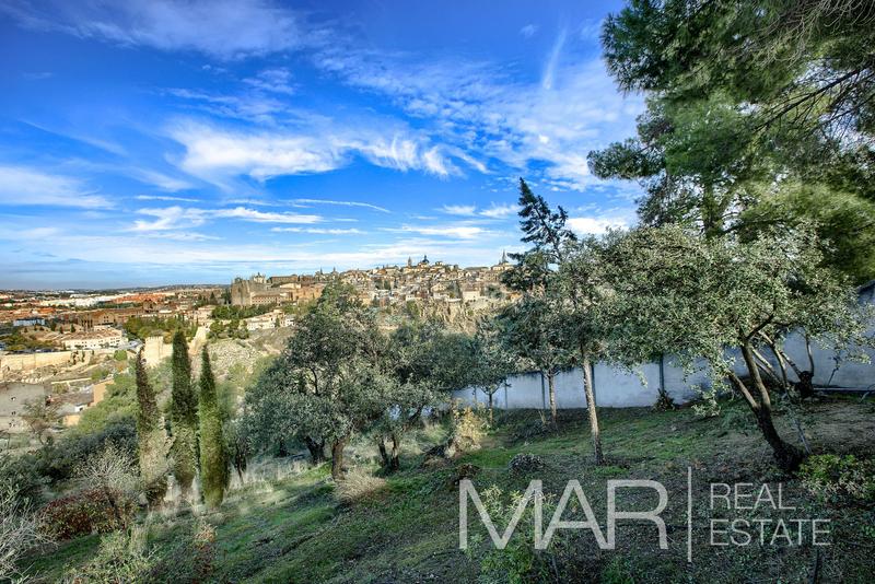 Foto 9732a14e-d6e2-4db5-83cd-08c3b95364f0. Xalet amb xemeneia aparcament piscina a Los Cigarrales-La Bastida Toledo