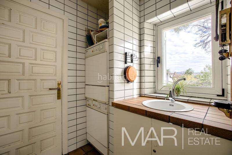 Foto 9d418326-108c-4cd3-ab13-d02d963021af. Xalet amb xemeneia aparcament piscina a Los Cigarrales-La Bastida Toledo