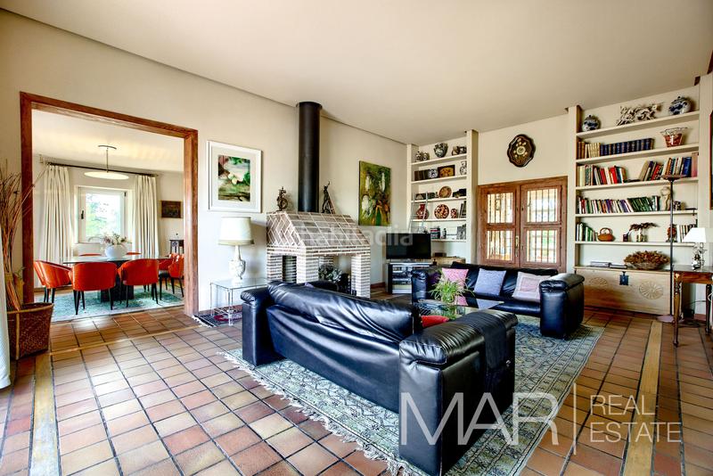 Foto ba406a85-afa3-4e8f-ae4f-137d9dd5f44a. Xalet amb xemeneia aparcament piscina a Los Cigarrales-La Bastida Toledo