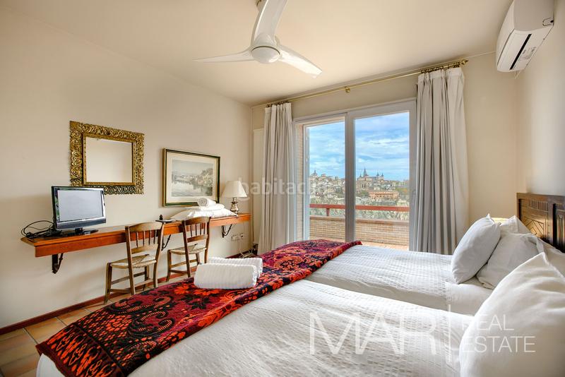 Foto dbb0f741-56a7-4746-a44a-4ab9f117c305. Xalet amb xemeneia aparcament piscina a Los Cigarrales-La Bastida Toledo