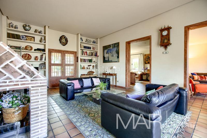 Foto ed1f9099-8c4b-4516-8ce0-b38ba9d53238. Xalet amb xemeneia aparcament piscina a Los Cigarrales-La Bastida Toledo