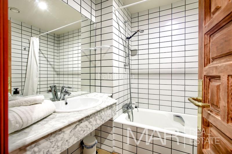 Foto fe174e00-9461-4dac-82b8-297535c476e8. Xalet amb xemeneia aparcament piscina a Los Cigarrales-La Bastida Toledo