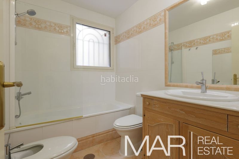 Foto b9184c8f-c5a1-4daa-b4e6-961f9f7838b1. Pis amb calefacció aparcament piscina a Acacias Madrid