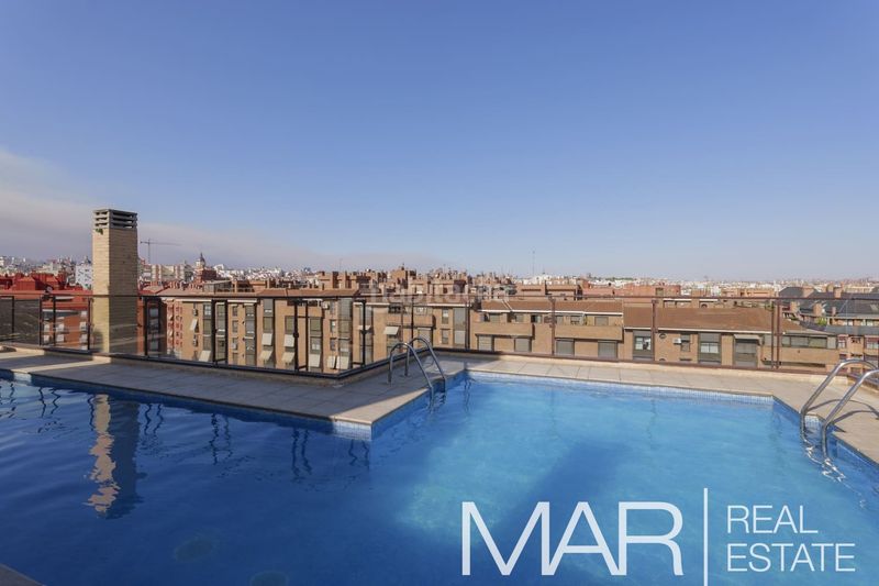 Foto fd1db9af-2406-49da-a7f5-6bd0ea723069. Pis amb calefacció aparcament piscina a Acacias Madrid