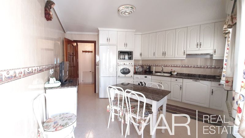 Foto f8cfc505-4b1a-46e0-8da3-7bc4219d026b. Rent flat with fireplace heating in Candeleda