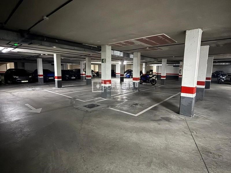 Foto 20d3067b-271b-41b8-9a66-c04ef9ab26ab. Aparcament cotxe a Norte Alcobendas
